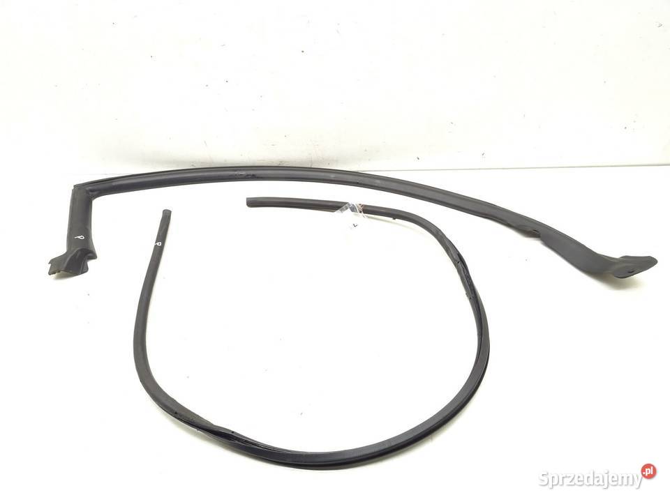 USZCZELKA DRZWI PRAWA LEXUS RC SportowyCoupe