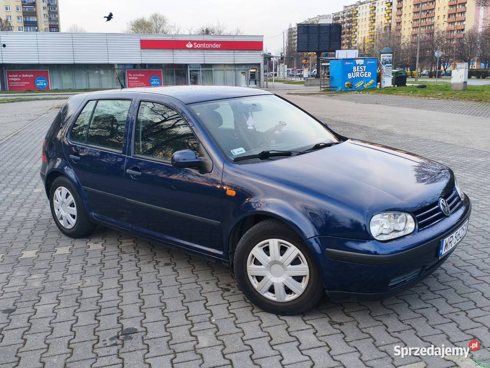 VW Golf 4 16 Rok produkcji 1999 mazowieckie Radom