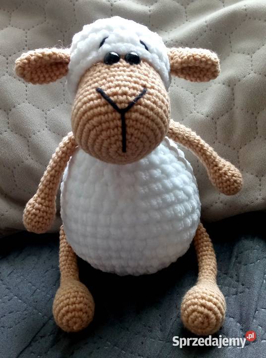 Owieczka wykonana na szydełku Łask