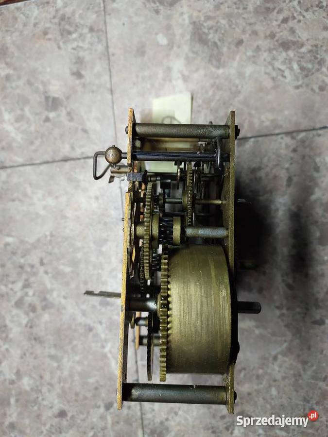 692 Mechanizm starego zegara ściennego Junghans Tczew