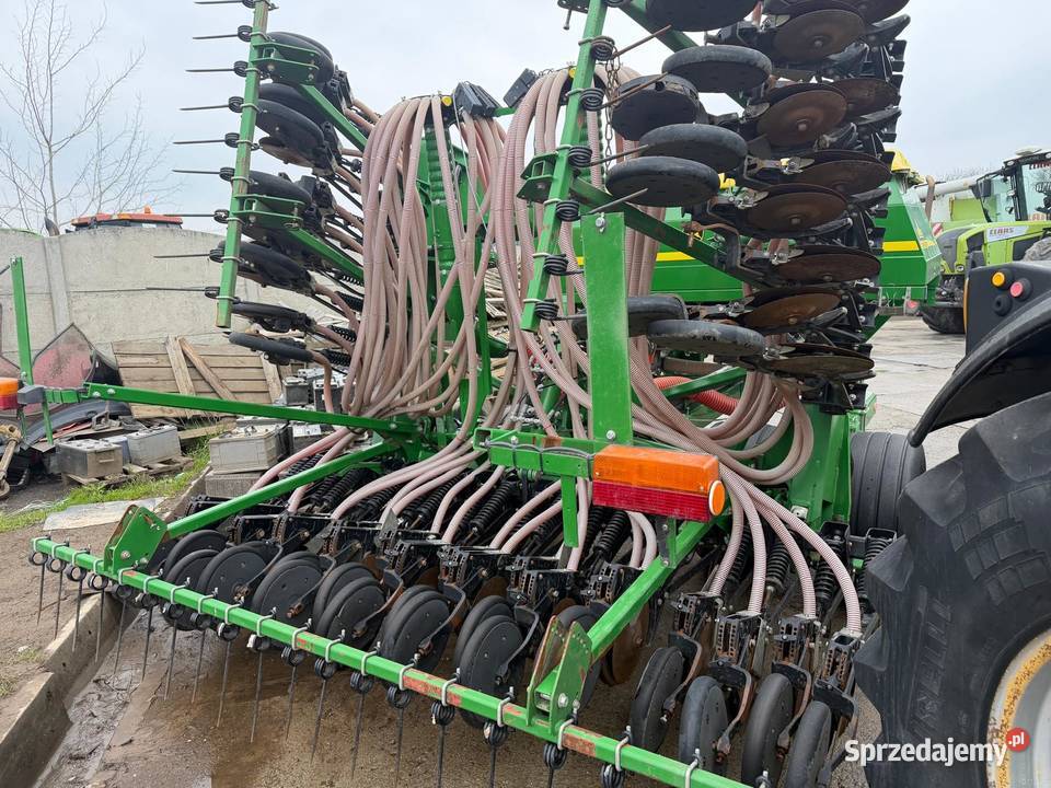 Siewnik zbożowy John Deere 740A Nowa Ruda