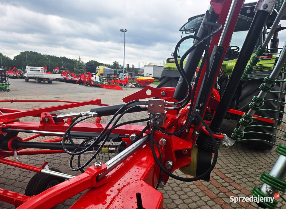 Zgrabiarka ENOROSSI ENODUO 780 dwukaruzelowa Korytki sprzedam