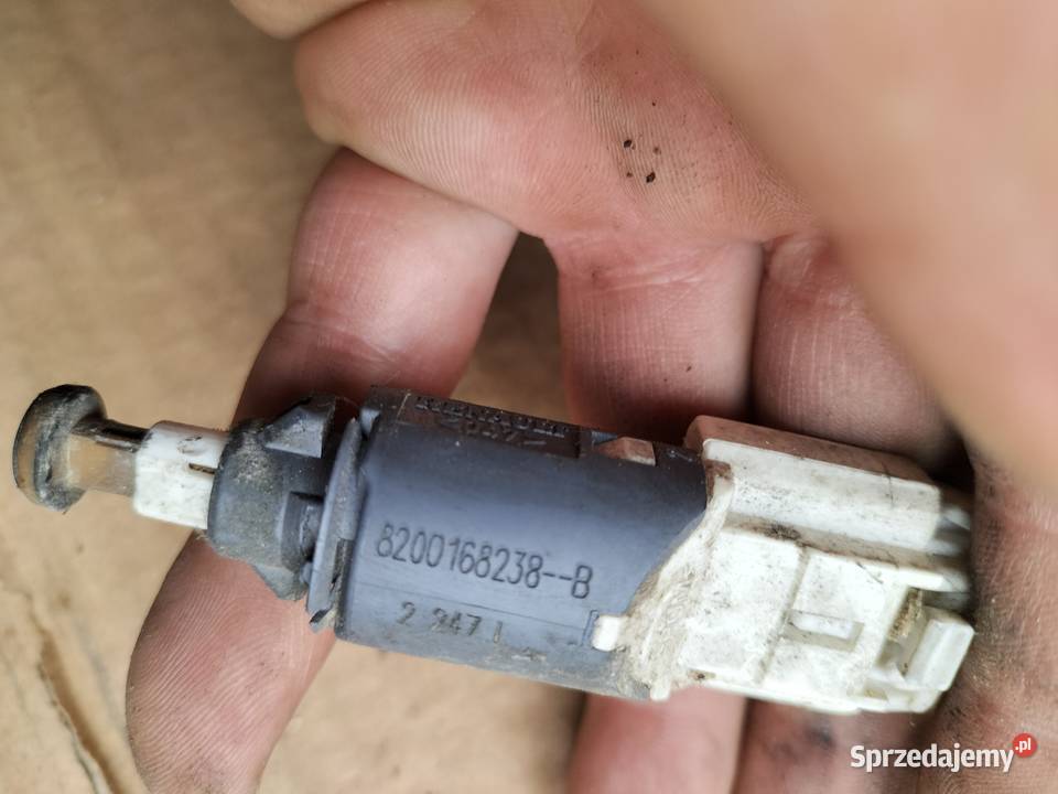 CZUJNIK PEDAŁU SPRZĘGŁA STOPU 8200168240 Układ elektryczny Części lubelskie Kamień-Kolonia