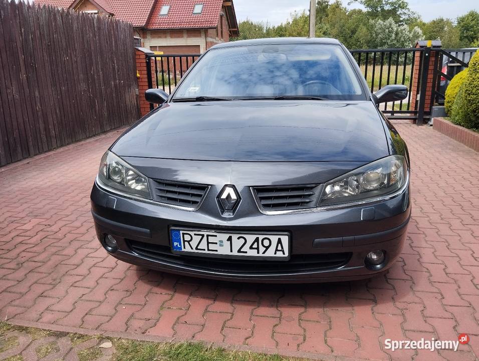 Renault Laguna II lift 20 16V Gaz initiale skóra 136KM Łask