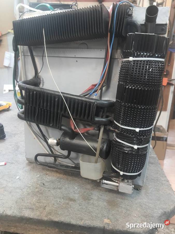 Lodówka turystyczna 12V 230V gaz do kampera