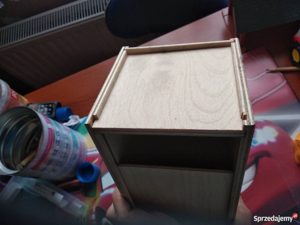 skrzynka drewniana na wino