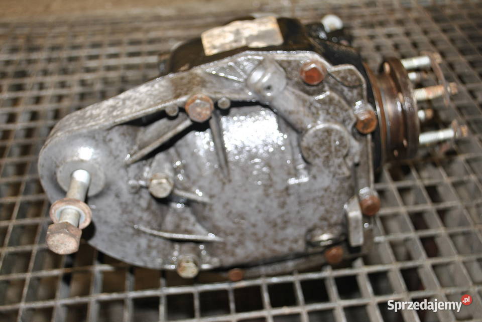 Most tylny BMW E60 E61 520d 523i 525i 525xi 528i śląskie Poręba