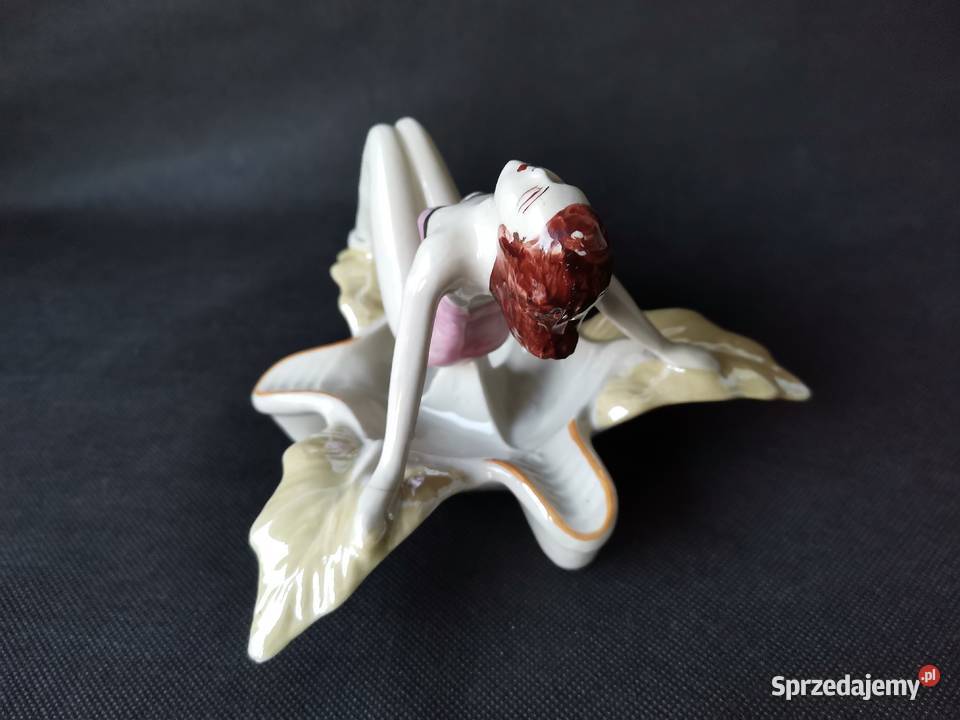 Stara popielniczka Kobieta na Liściu porcelana Katowice