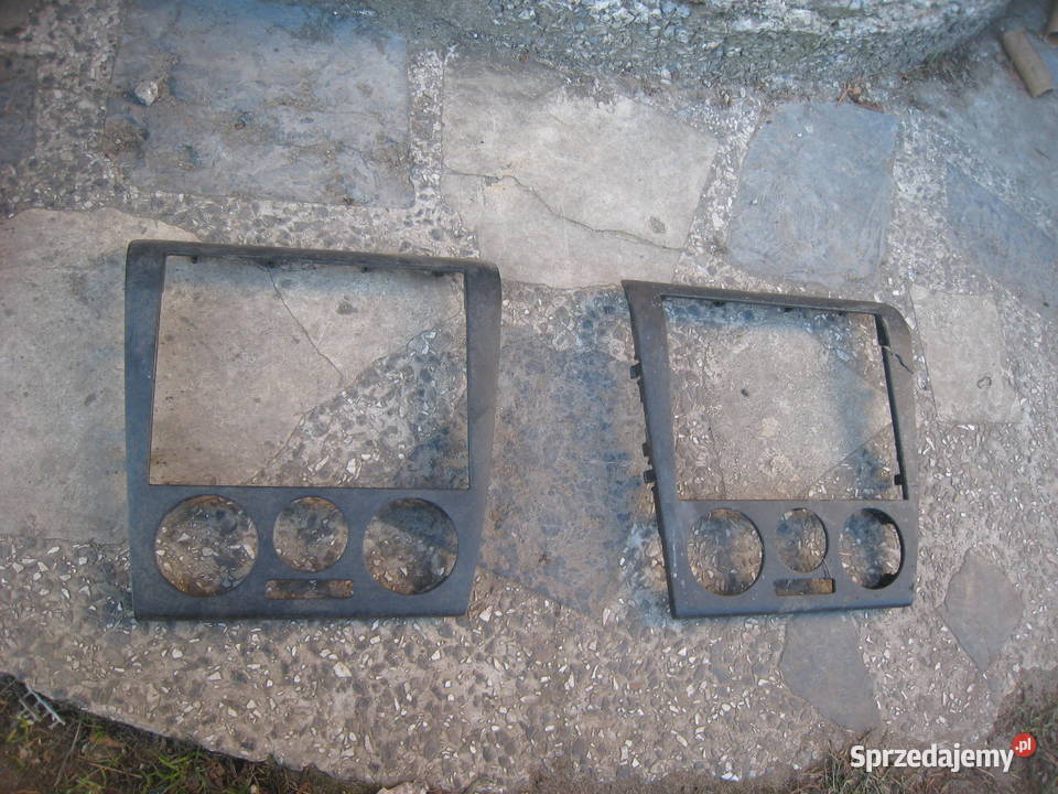 Ramka konsoli centralnej kokpitu Skoda Octavia I Kraków