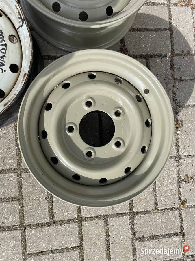 Land Rover Defender wzmacniane felgi stalowe terenowe Kostrzyn nad Odrą