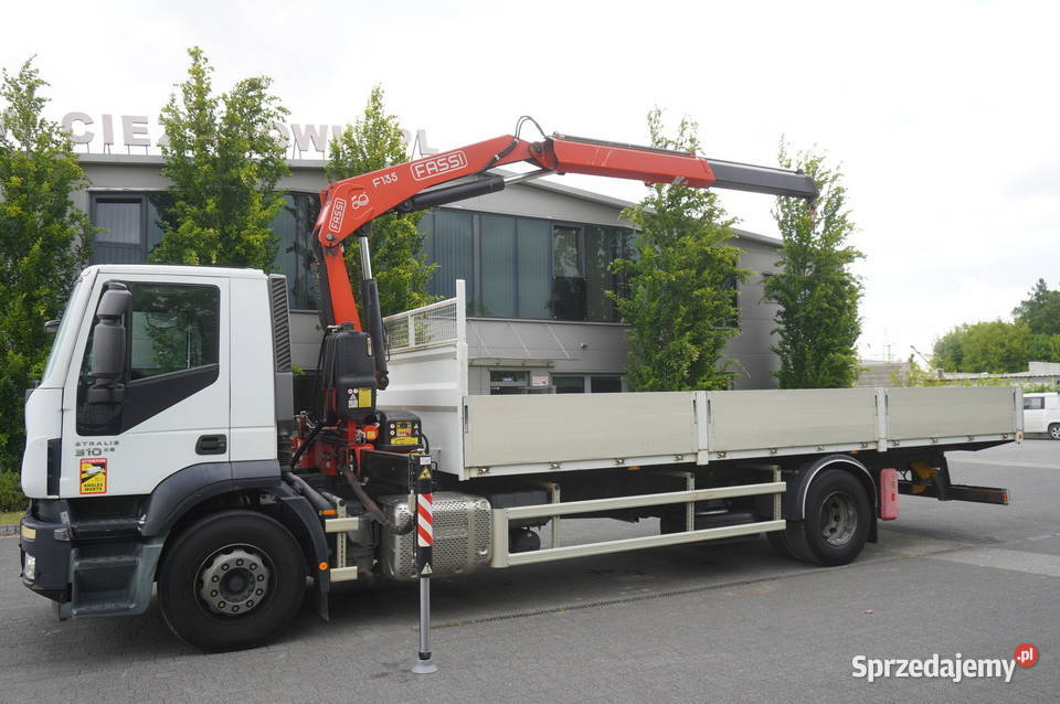 Iveco Stralis 19310 E6 Platforma 19 EPAL Fassi Rok produkcji 2016 Samochody ciężarowe małopolskie Kraków
