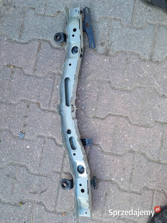 PAS PRZEDNI WZMOCNIENIE GÓRNE TOYOTA AURIS II osobowe