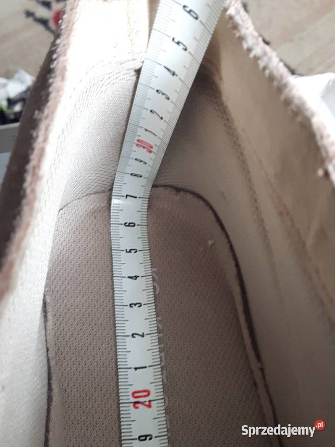 Trzewiki zamszowe męskie marki Kurt Geiger