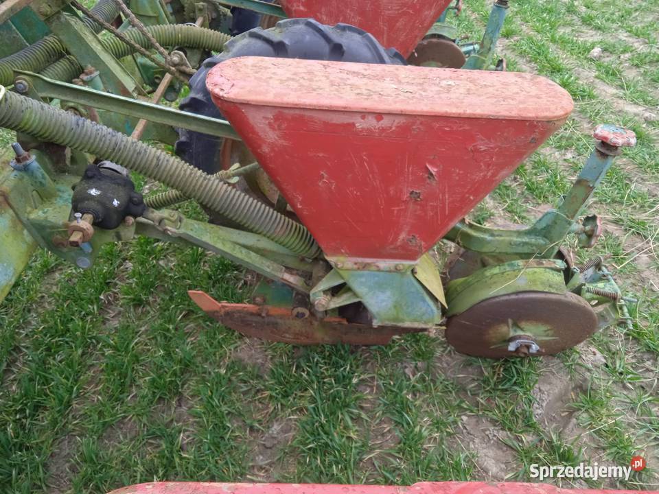 Siewnik do kukurydzy 6 rzędowy Nodet Pneumasem 2 Szynkielów