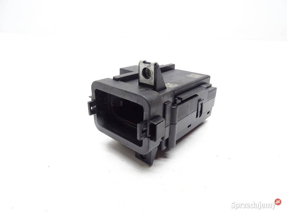 STACYJKA GNIAZDO KLUCZYKA 8K0909131D AUDI A4 B8 Rozdzielacze gniazda zapalniczki