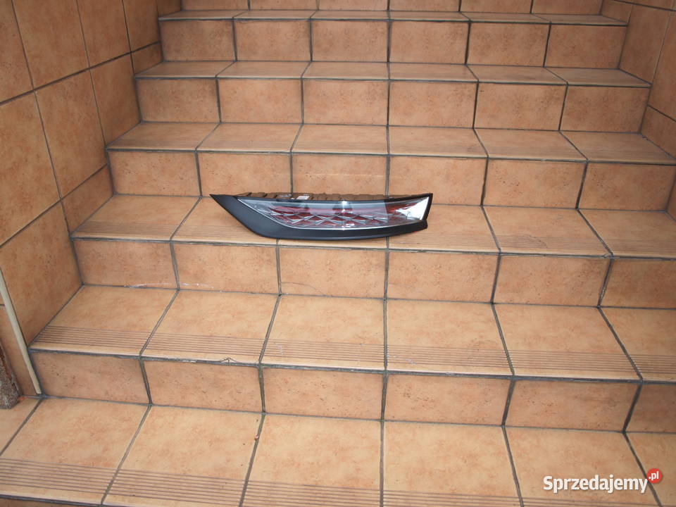 Citroen DS7 DS 7 Crossback lampa prawa tył Led