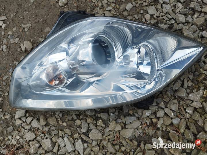 REFLEKTOR PRAWY LEWY LAMPA OPEL VECTRA C LIFT Jasło