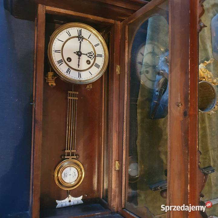 Sprawny zegar eklektyczny na pełnej