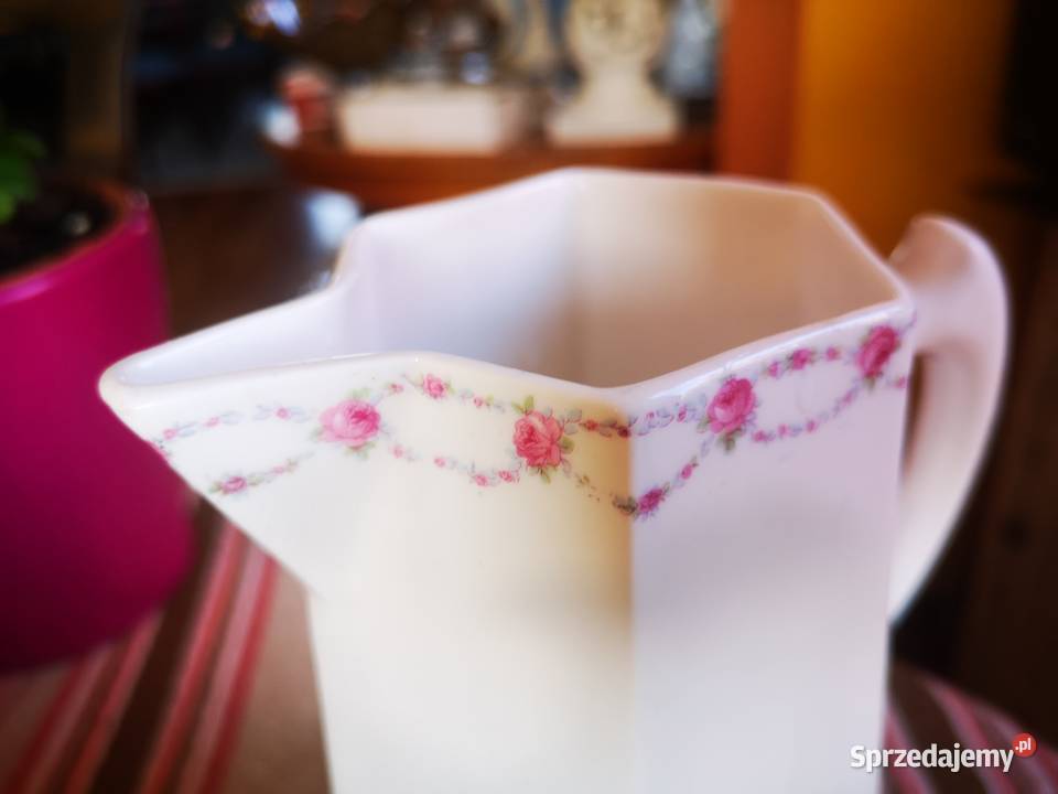 Dzbanek z malutkimi różyczkami Gustafsberg