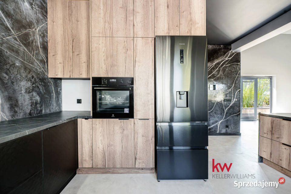 Dom wolnostojący 310m2 Cerekwica 1700m2
