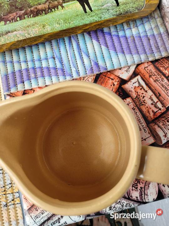 Piękny dzbanek z Bolesławca inny kolor mazowieckie Warszawa