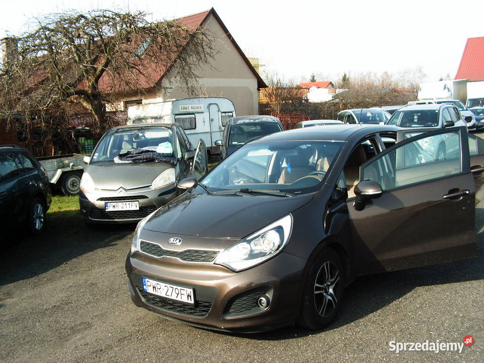Kia Rio Eco 14 Etylina 2014r światła przeciwmgielne Września sprzedam