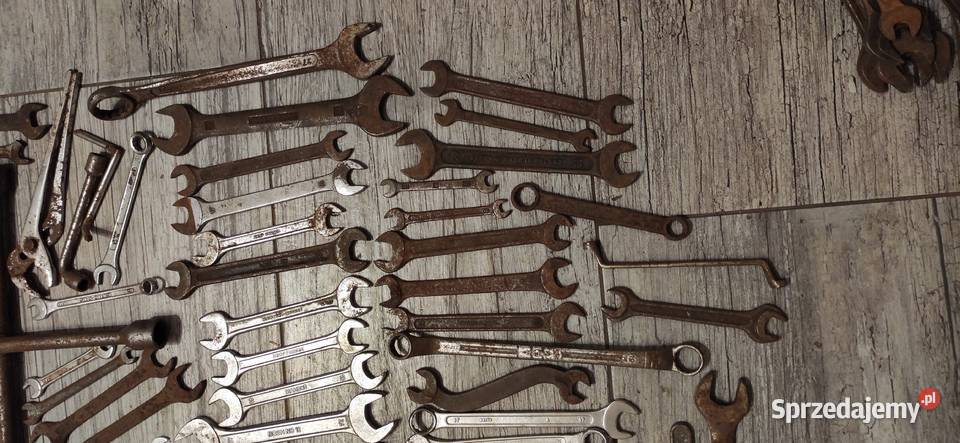 Zestaw starych kluczy narzędzi Dębica