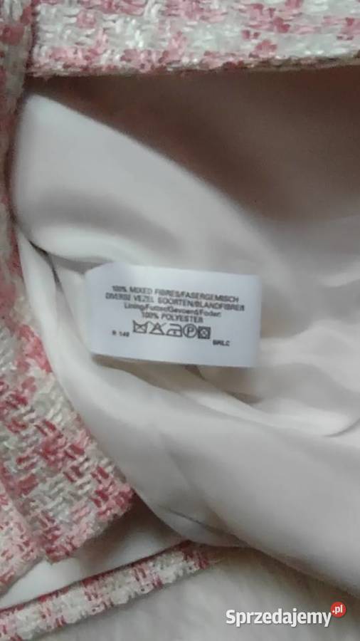 Żakiet w różową pepitkę z dzianiny KIT SM Olkusz