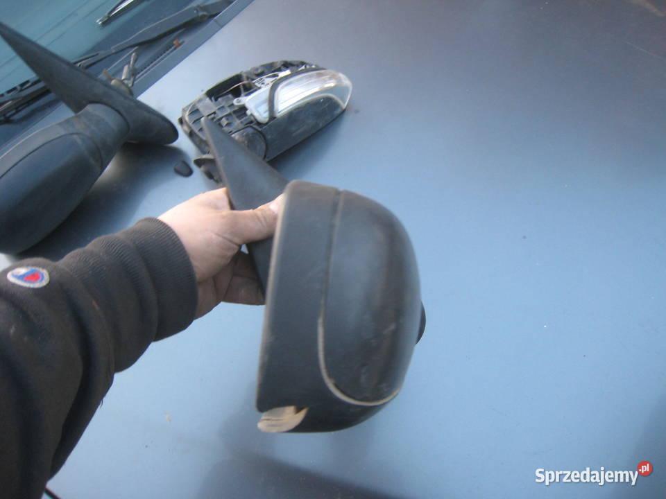 Lusterko zewnętrzne prawe Peugeot 306 manualne Rok produkcji 1995 Części samochodowe Kraków sprzedam