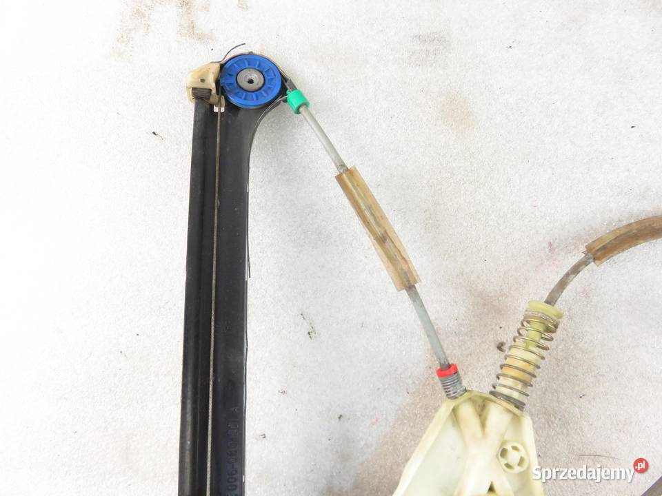 PODNOŚNIK SZYBY PRAWY 3D AUDI A3 8P 8P0959802A osobowe sprzedam