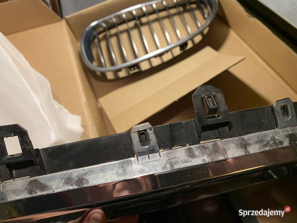 BMW E6061 nerki grill lewa i prawa Części samochodowe Koziegłowy