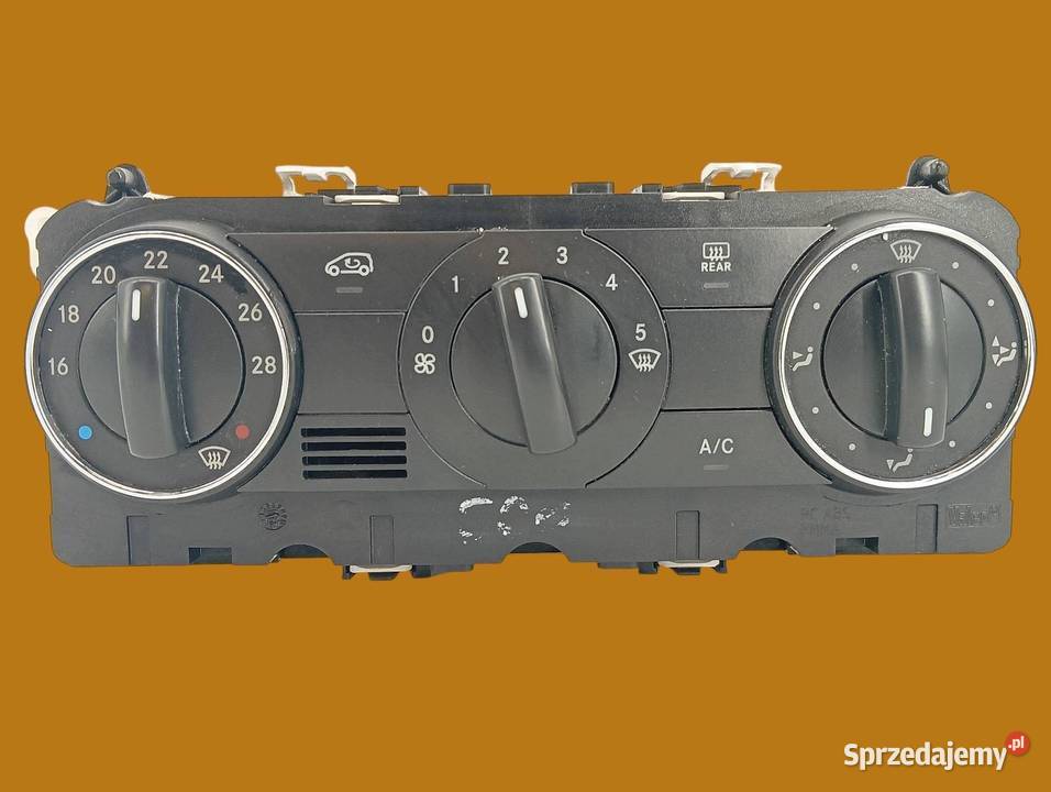 PANEL NAWIEWU A1698301585 VW Volkswagen Golf IV
