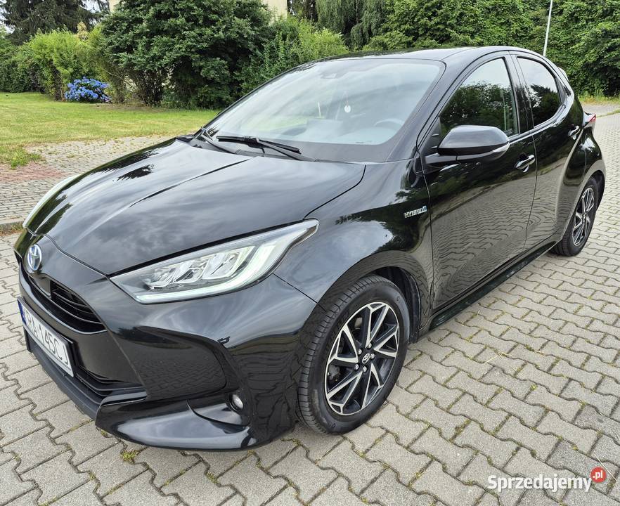 Toyota Yaris Hybryda 116 Salon Polska 1497cm3