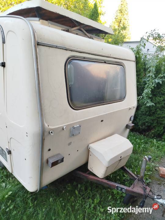Niewiadów N126b 1980 zarejestrowana przyczepka Września