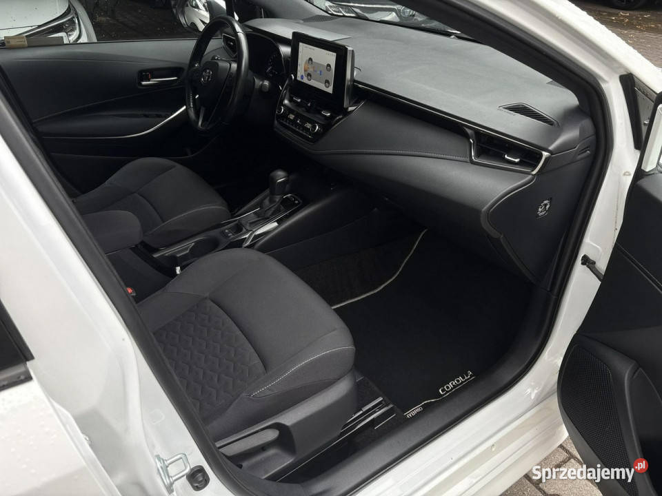 Toyota Corolla 18 Hybrid 122 COMFORT TECH salon 4/5 Corolla Warszawa