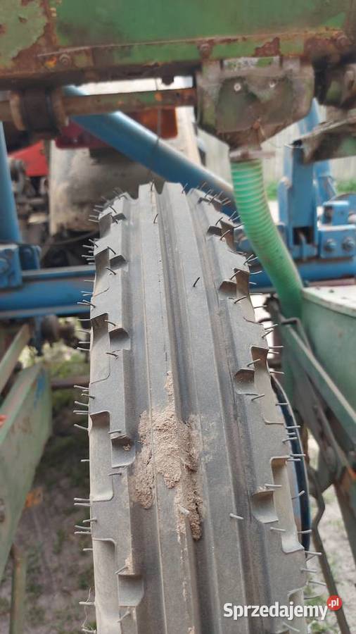 Siewnik do kukurydzy i słonecznika stan nieuszkodzony Siewniki i sadzarki Gończyce