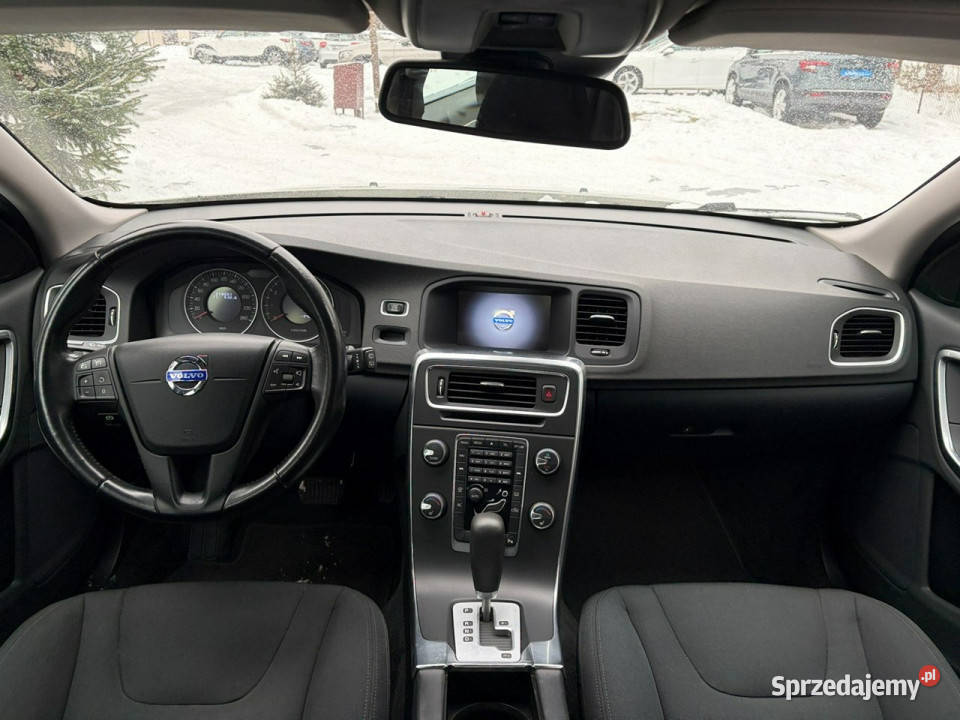 Volvo V60 T4 180 Podgrzewane fotele Hak odpinany gniazdo USB