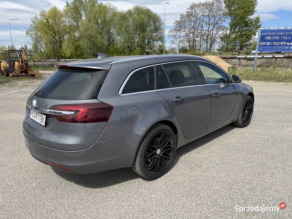Opel Insignia 16 BENZYNA Zarejestrowana Długie nieuszkodzony