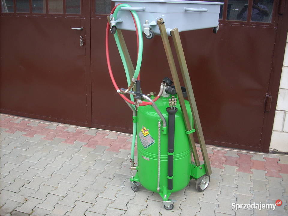 Wysysarko ściekarka 115l na pantografie firmy Ciężkowice