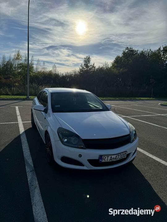 Opel Astra h GTC Baranów Sandomierski