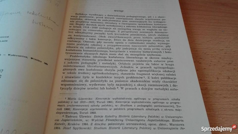 Z problemów kształcenia literackiego w Polsce