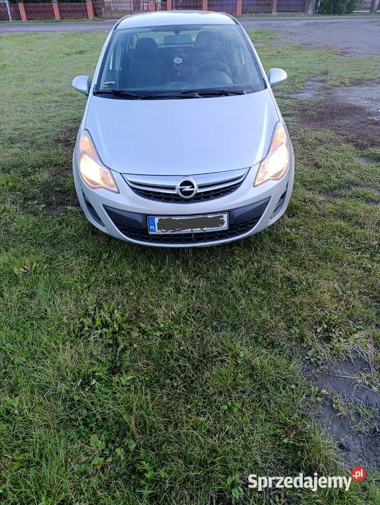 Opel Corsa 13 D oszczędny długie opłaty 2012r 75KM Zamość