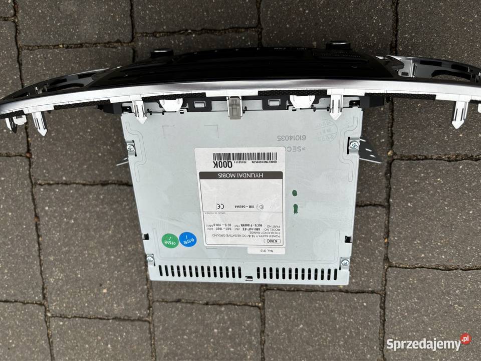 Radio Kia Sportage z ramką Panele sterowania, przełączniki sprzedam