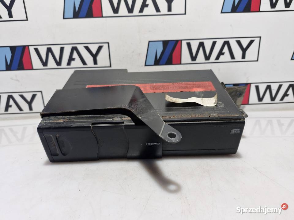 6908948 BWM E39 ZMIENIARKA PŁYT CD NA 6 PŁYT osobowe