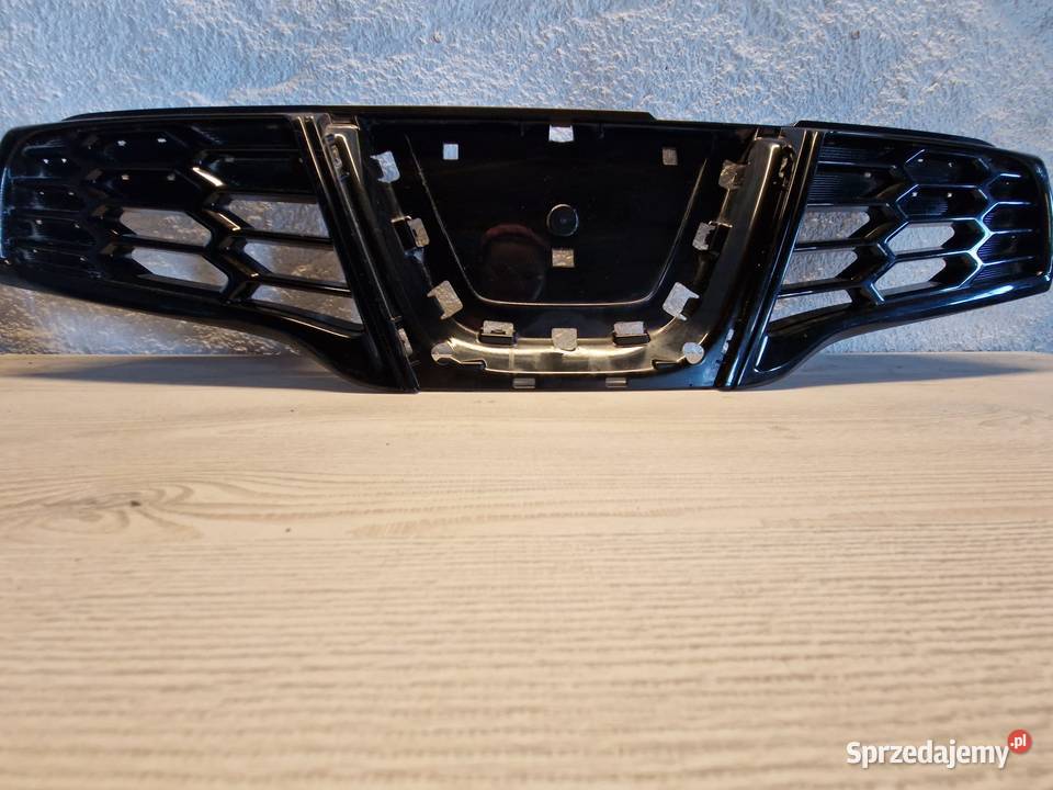 Grill atrapa Nissan Qashqai J10 lift
