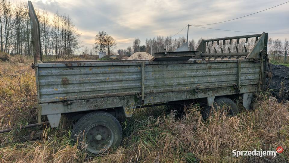 Rozrzutnik obornika dwuosiowy nieuszkodzony Dobrzyń nad Wisłą