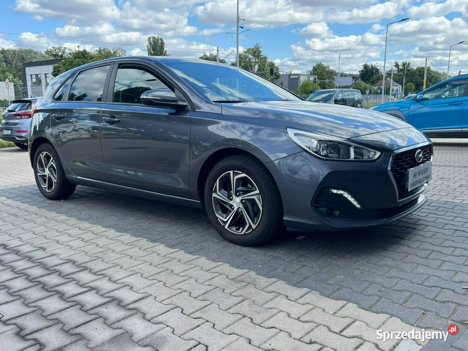 Hyundai i30 14 MPI 100 Classic Led Business Hatchback łódzkie Piotrków Trybunalski