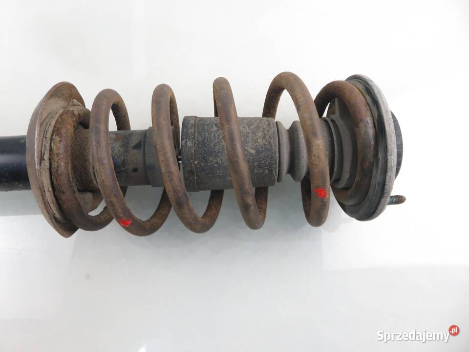 MCPERSON PRAWY PRZEDNI AUDI A4 B5 18 Amortyzatory