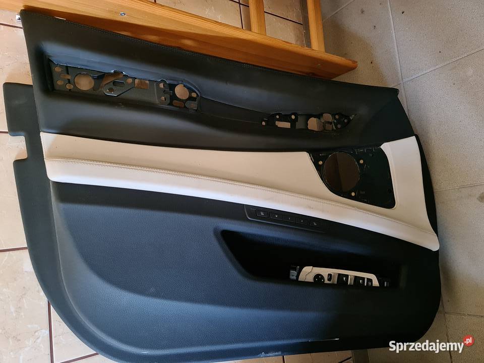 BMW X5 F15 tapicerka drzwi przednich lewych V7 Puszczykowo sprzedam