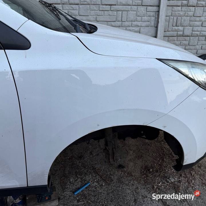 Błotnik przedni prawy TCW biały Hyundai ix35 Barłogi sprzedam